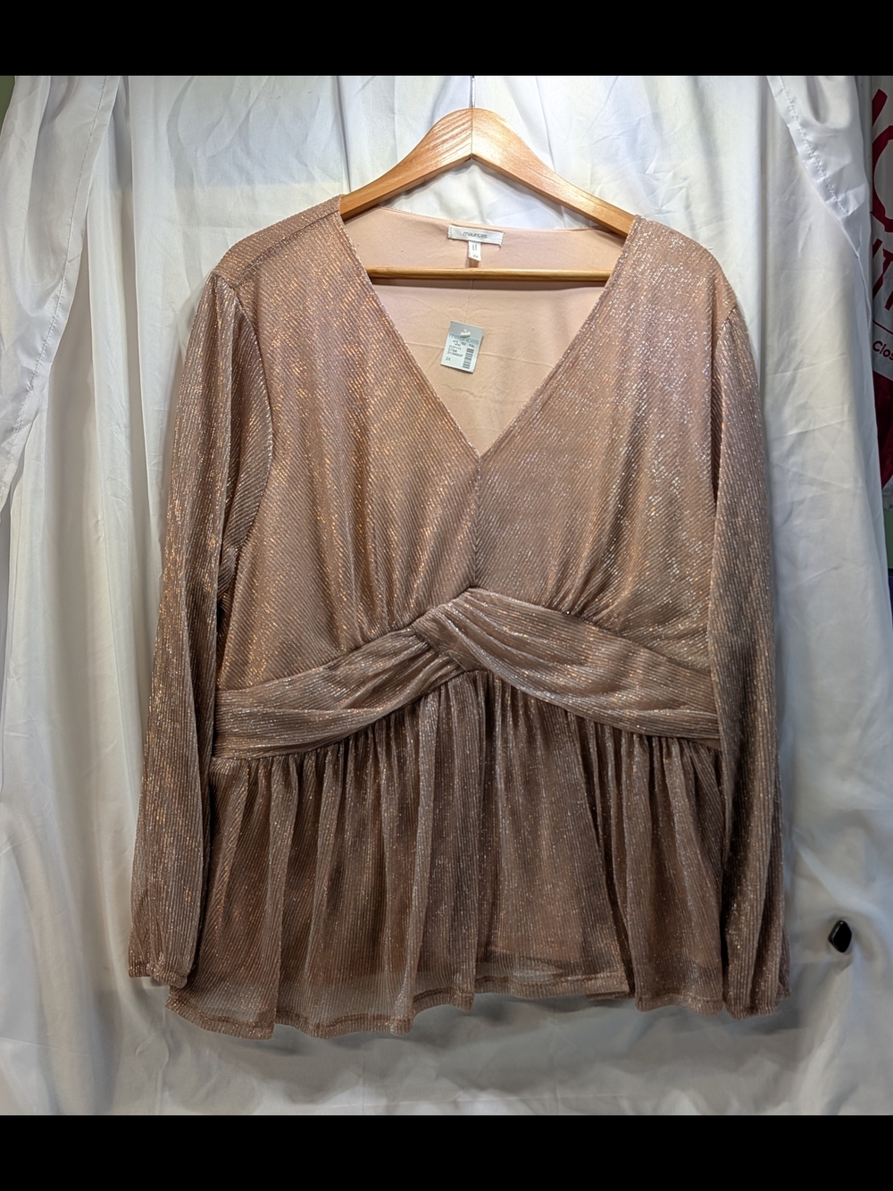 Maurices NWT Women's Dusty Pink Metallic Twist-Front V-Neck Top Size 2X